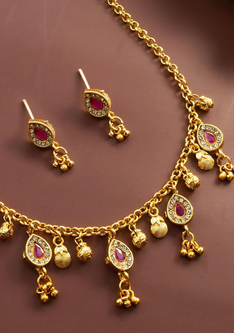 Kundan Studded Jewellery Set