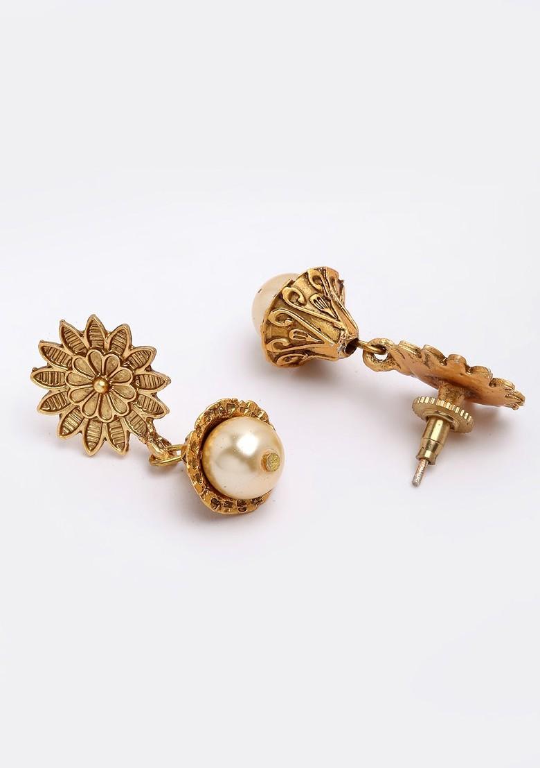 Gold Plated Stone Studded And Pearl Beaded Jewellery Set