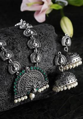 Silver Silver Toned Green Stone Studded Peacock Shaped Oxidized Jewellery Set