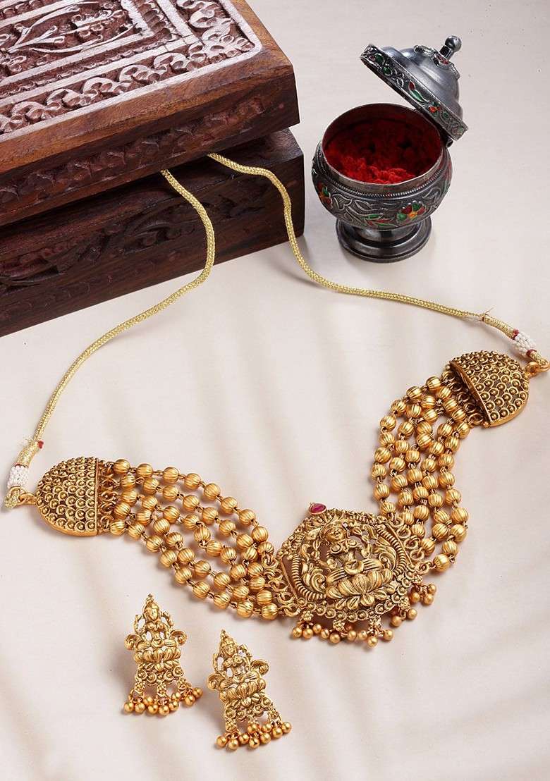 Gold Plated Gold Stone Studded And Beaded Jewellery Set - Indya