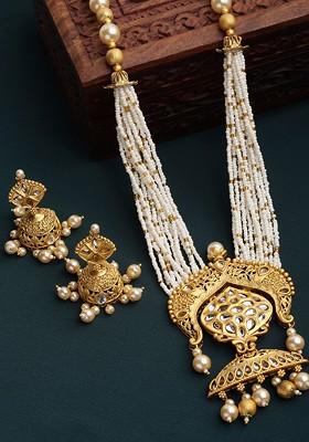 Gold Plated And White Kundan And Pearl Beaded Jewellery Set