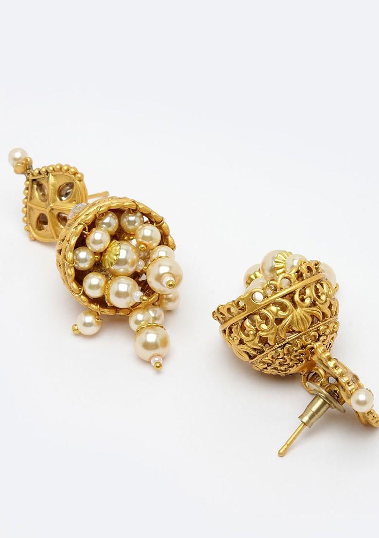 Gold Plated And White Kundan And Pearl Beaded Jewellery Set