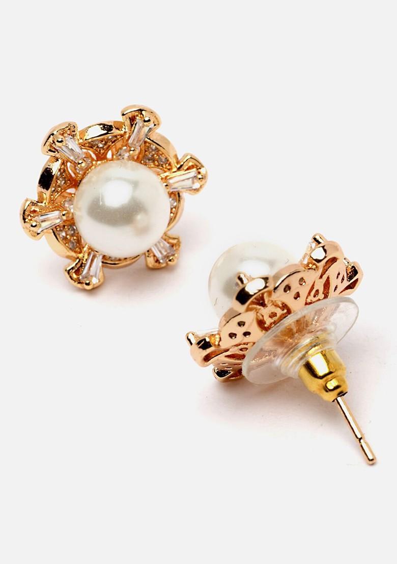 Gold Plated Stone Studded Pearl Pendant With Earrings