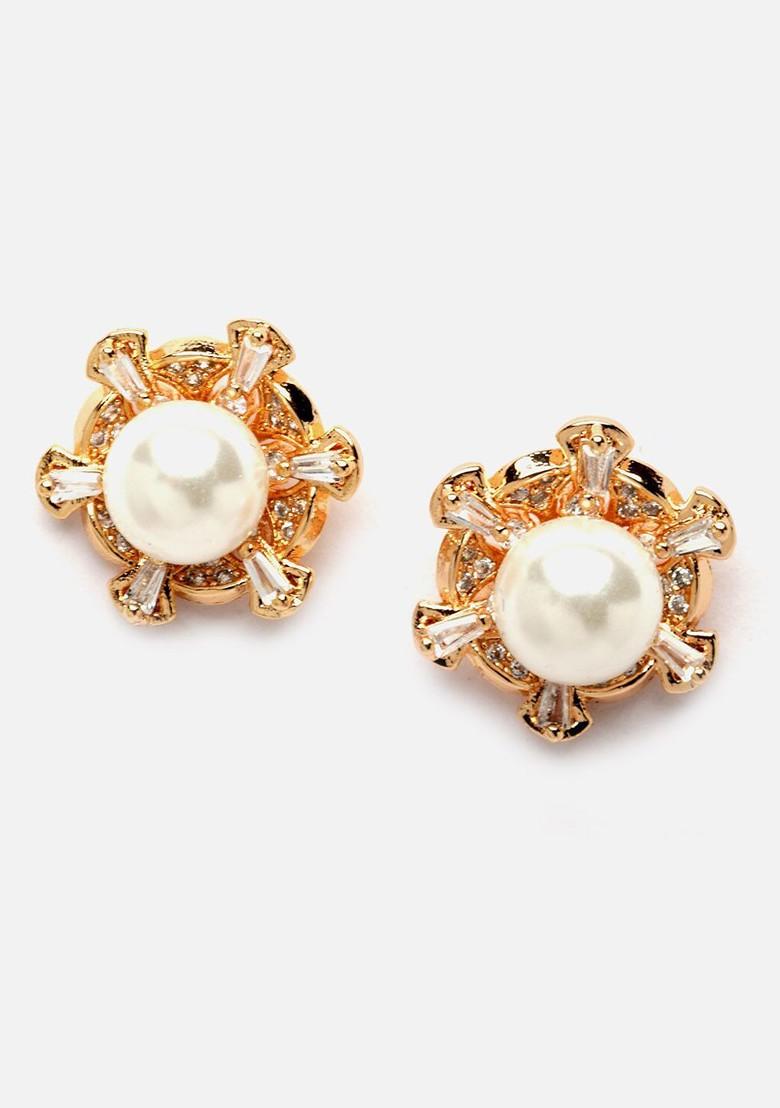 Gold Plated Stone Studded Pearl Pendant With Earrings