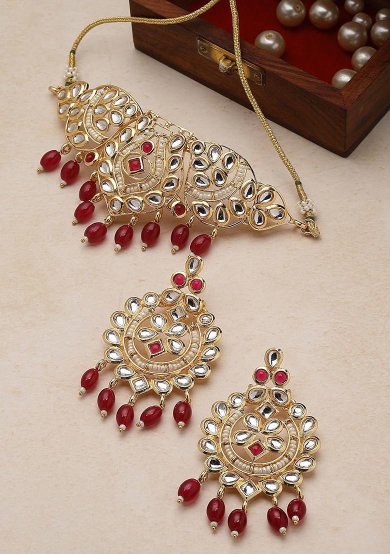 Gold Plated Kundan Stone Studded Choker Jewellery Set