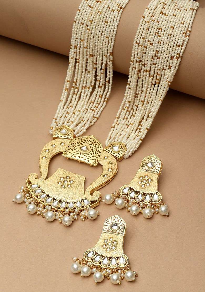 Gold Plated Stone Studded And Pearl Beaded Jewellery Set - Indya
