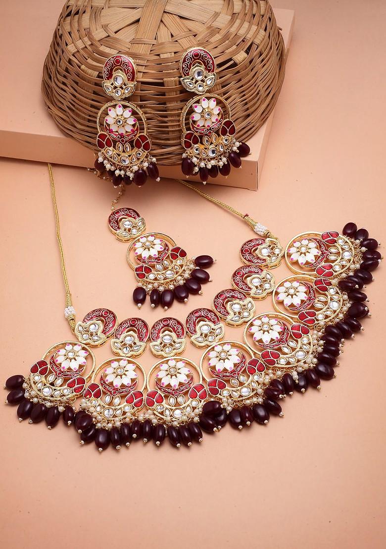Gold Plated Kundan Studded And Beaded Necklace And Earrings With Maang Tika