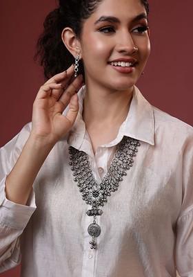 Silver Oxidized Silver Plated Floral Necklace Set With Pendant And Matching Earrings