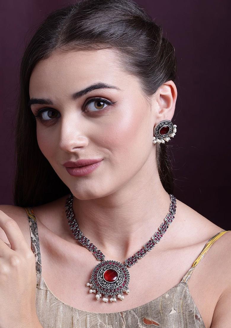 Silver Silver Plated Stone Studded And Beaded Necklace And Earrings