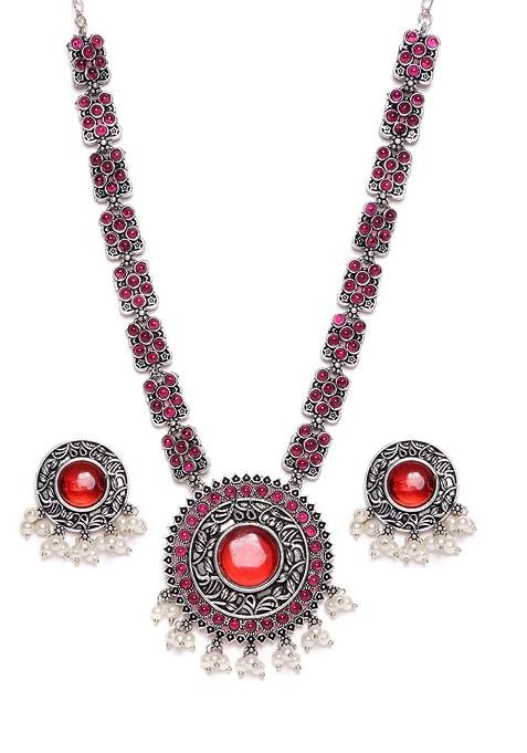 Silver Silver Plated Stone Studded And Beaded Necklace And Earrings