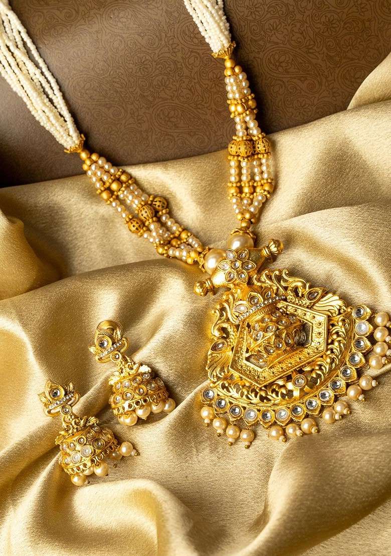 Gold Plated Stone Studded And Beaded Jewellery Set - Indya