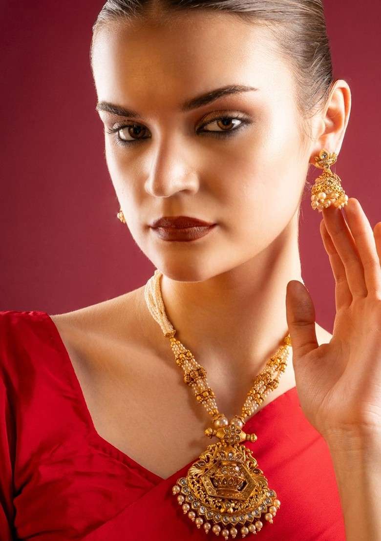 Gold Plated Stone Studded And Beaded Jewellery Set - Indya