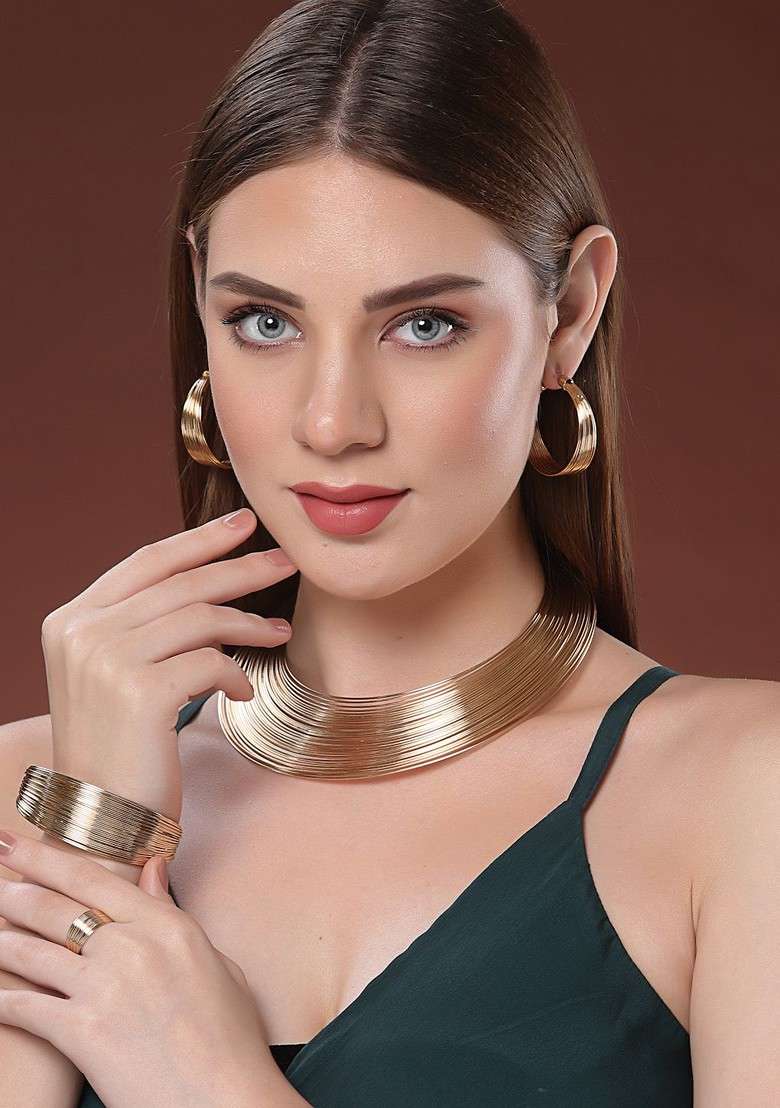 18Kt Gold Plated Stainless Steel Tarnish Free Waterproof Jewellery Set - Indya