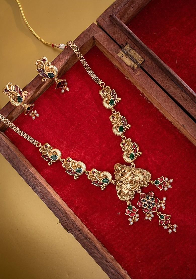 Gold Plated Artificial Stones Studded And Beaded Jewellery Set