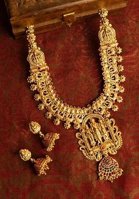 Gold Plated Stone Studded And Beaded Temple Jewellery Set
