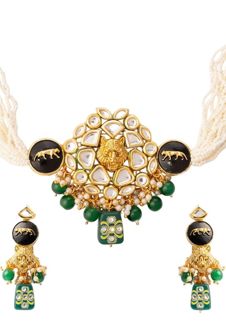 Gold Plated Kundan Stone Studded And Beaded Jewellery Set