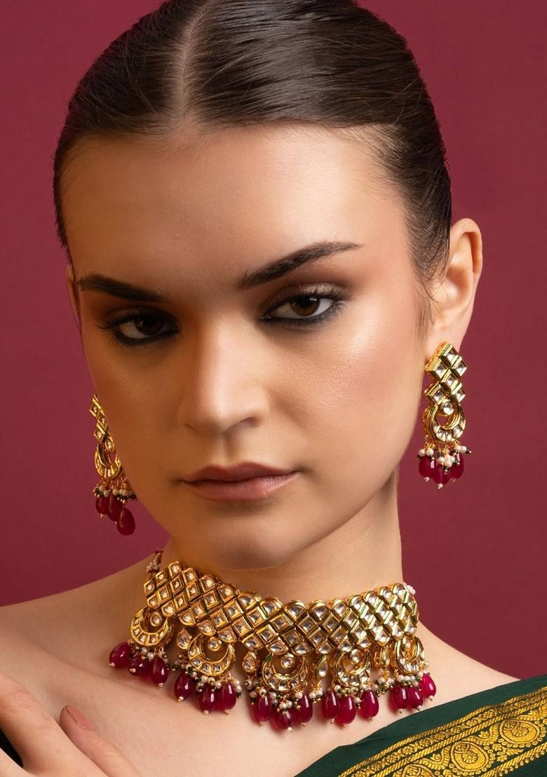 Gold Plated Kundan Stone Studded And Beaded Jewellery Set