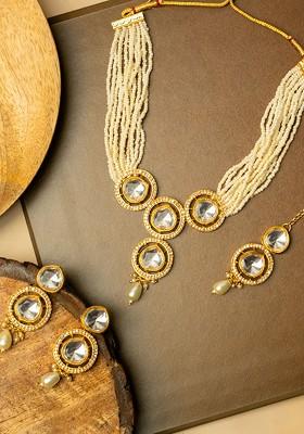 Gold Plated Kundan Stone Studded And Beaded Jewellery Set