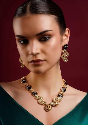 Gold Plated Kundan Stone Studded Jewellery Set