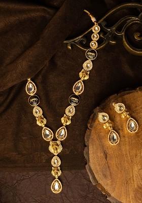 Gold Plated Kundan Stone Studded Jewellery Set