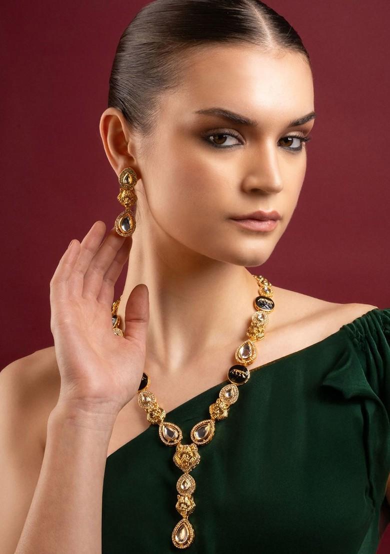 Gold Plated Kundan Stone Studded Jewellery Set