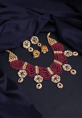 Gold Plated Kundan Studded And Beaded Jewellery Set