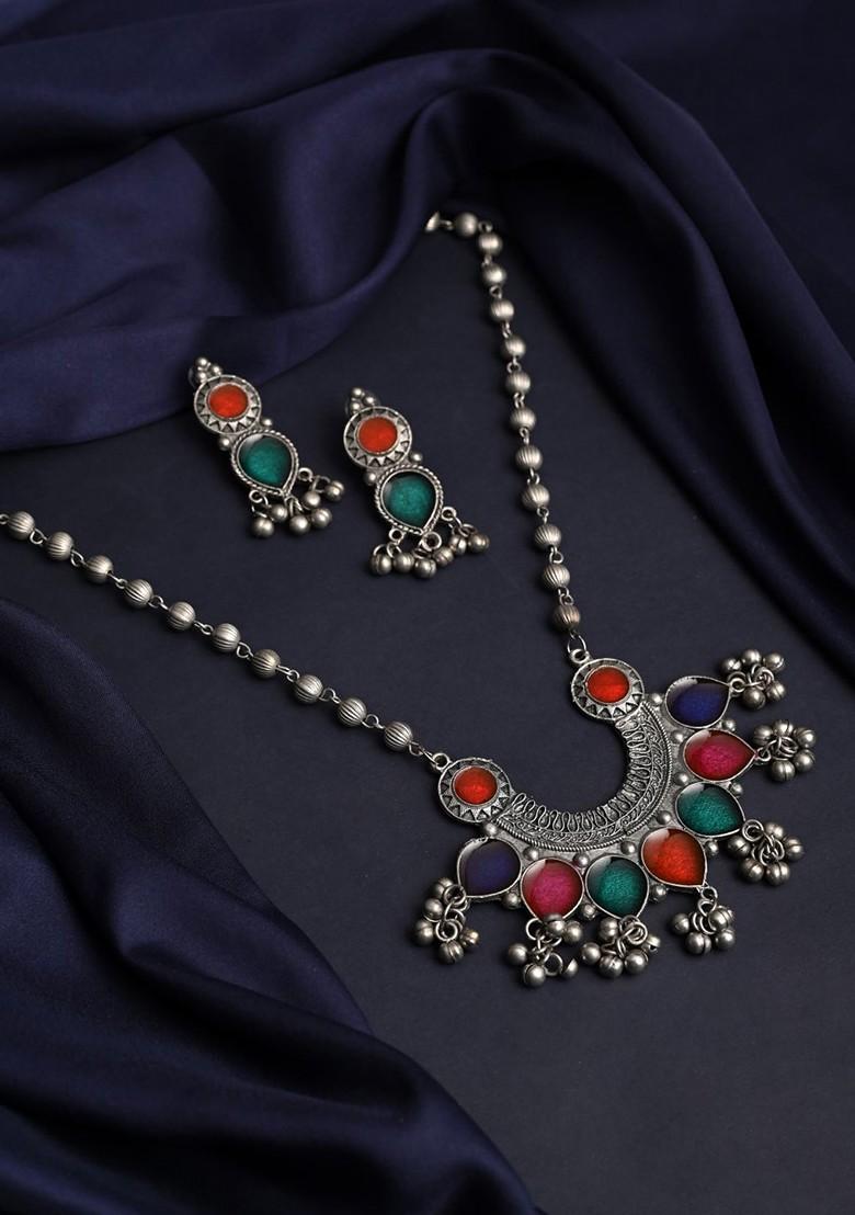 Silver Plated Kundan Studded And Beaded Jewellery Set
