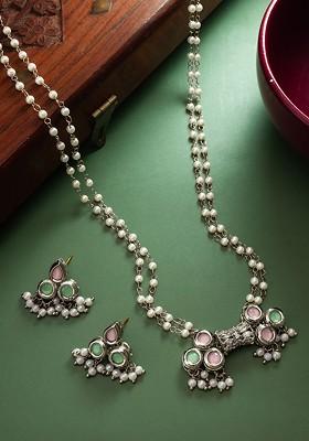 Silver Plated Kundan Studded And Beaded Jewellery Set