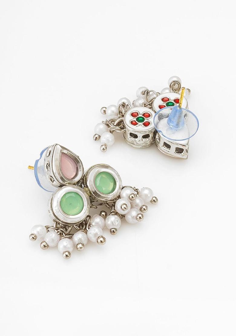 Silver Plated Kundan Studded And Beaded Jewellery Set