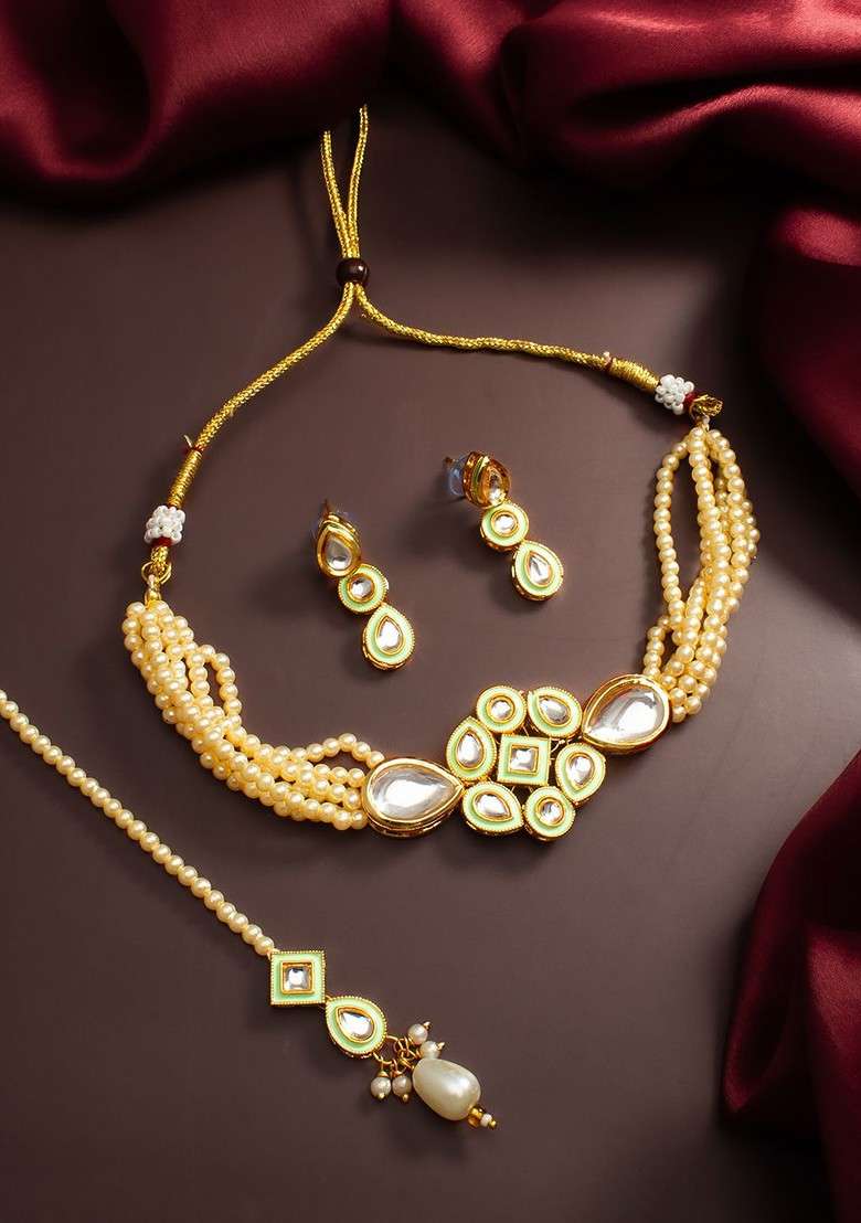 Gold Plated Kundan And Pearls Studded And Beaded Jewellery Set - Indya