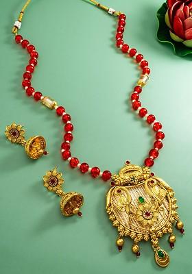 Gold Plated Kundan Studded And Pearl Beaded Jewellery Set