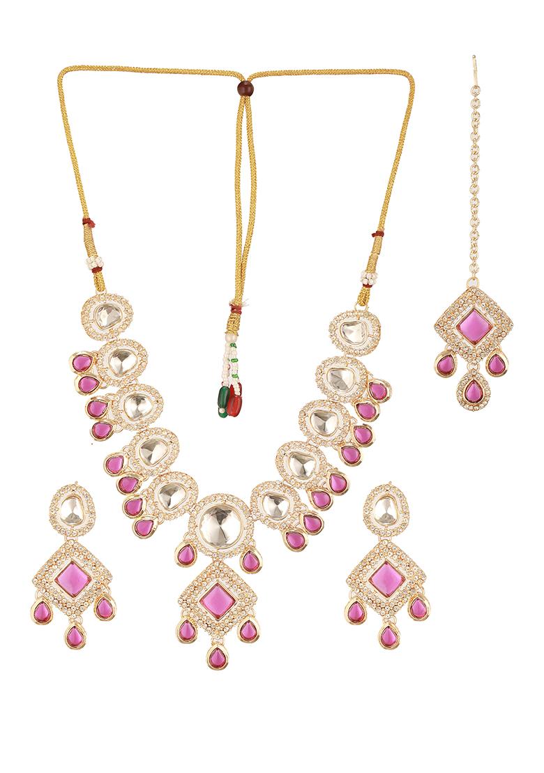Maroon Gold Plated Pink Kundan Studded And Beaded Jewellery Set With Maangtikka