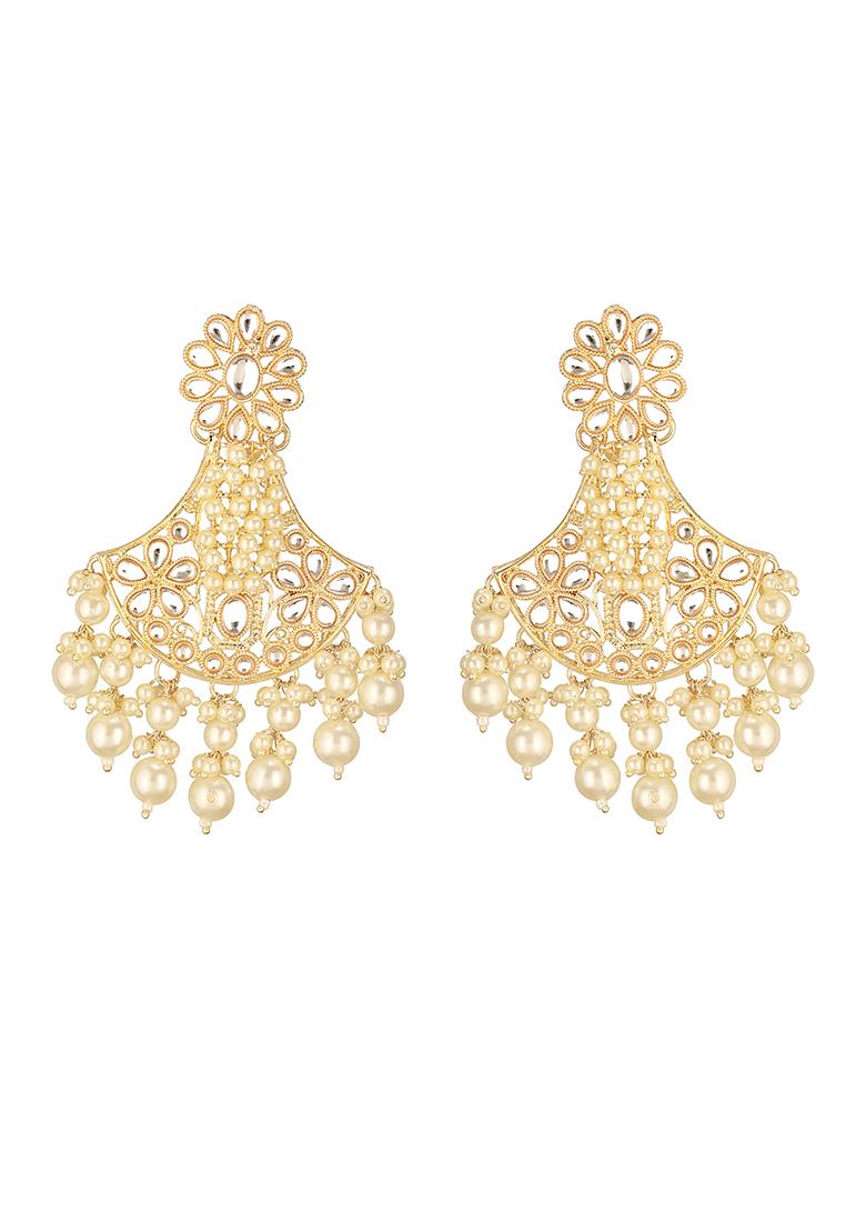 White Gold Plated Kundan Studded And Beaded Jewellery Set With Maangtikka