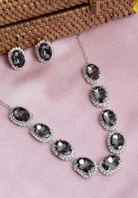 Black 9 Round Stone Ad Necklace Set For Women