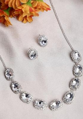 White 9 Round Stone Ad Necklace Set For Women