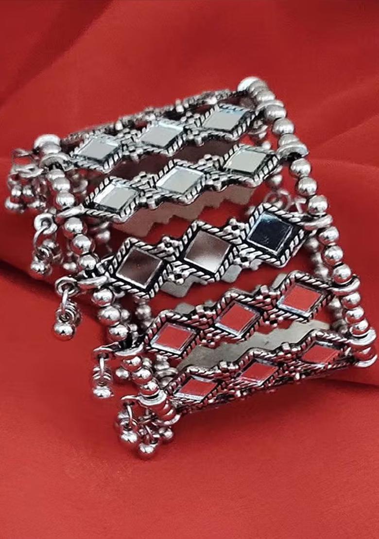 Silver Morpankh Murli Oxidised Necklace With Mirror Bracelet For Women