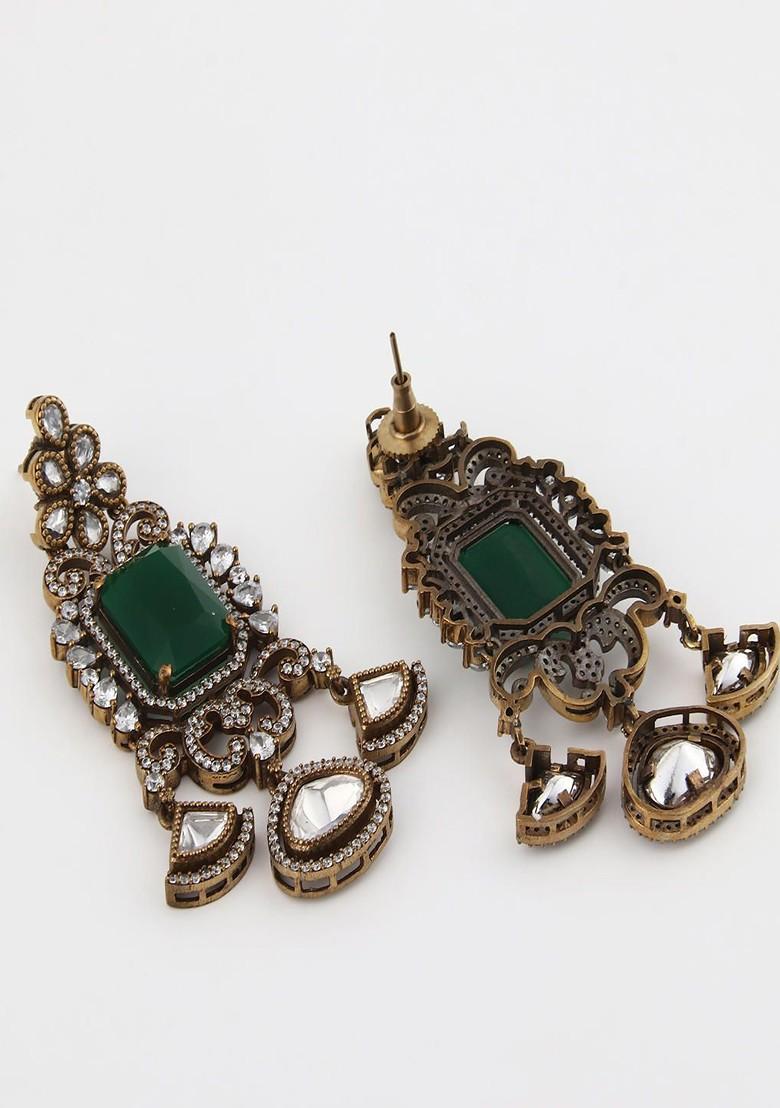 Gold Plated Emerald Studdedand Pearls Beaded Jewellery Set