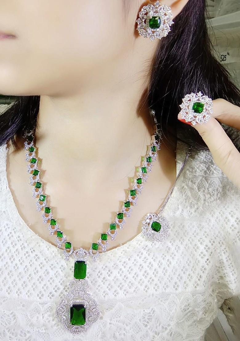 Silver Plated Ad Studded Necklace And Earrings With Maang Tika