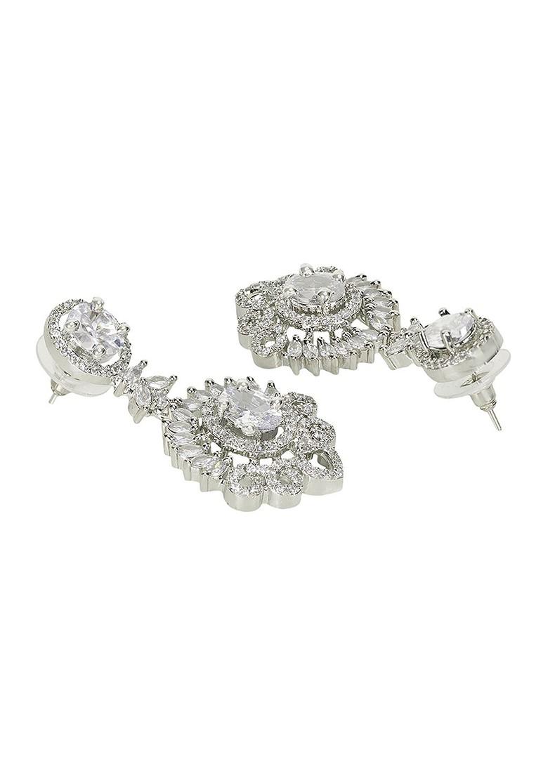 White American Diamond Necklace Set With Maang Tikka