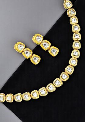 Gold Plated Kundan Studded Elegant Necklace Set