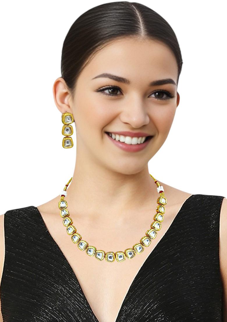Gold Plated Kundan Studded Elegant Necklace Set