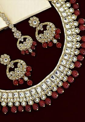 Gold Plated Kundan And Maroon Beads Studded Choker Necklace Set