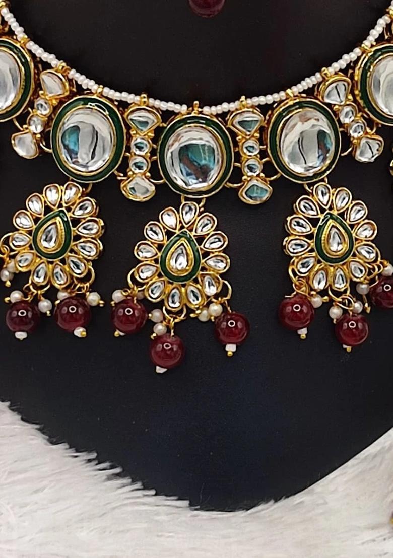 Maroon Alloy Choker Necklace Set