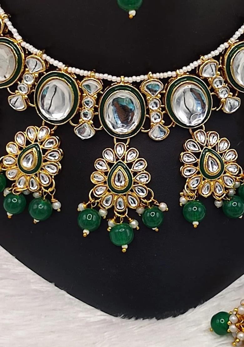 Green Alloy Choker Necklace Set