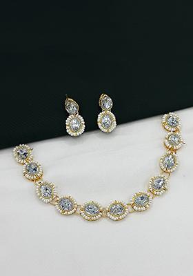 White Alloy Choker Necklace Set