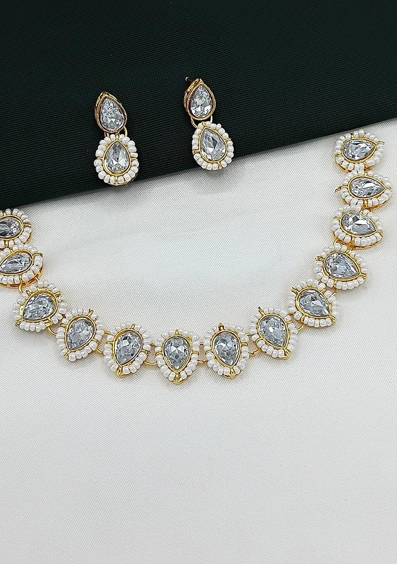 White Alloy Choker Necklace Set