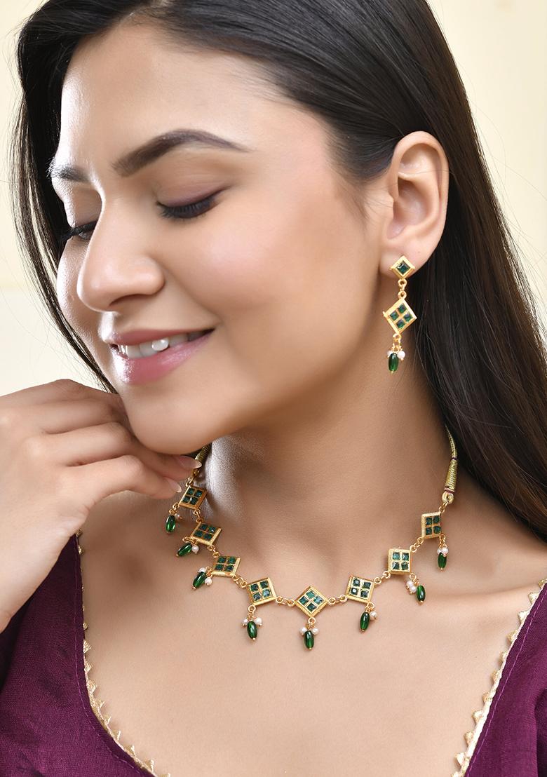 Elegant Green Square Drop Necklace And Earrings Set