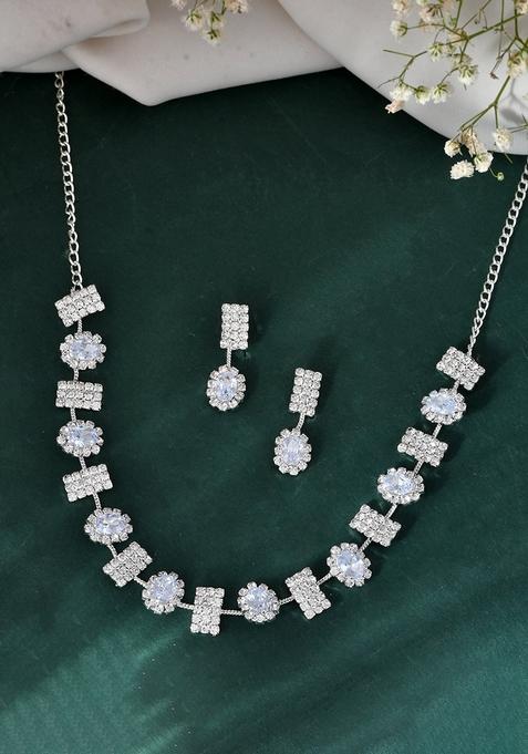 Elegant Silver Crystal Necklace Set With Earrings