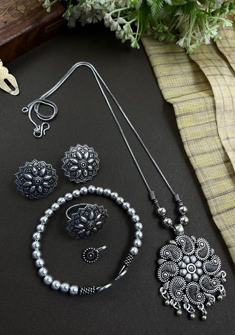 Mahek Silver Plated Oxidised Jewellery Set