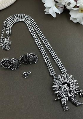 Silver Plated Oxidised 3 Line Chain Pendant Jewellery Set